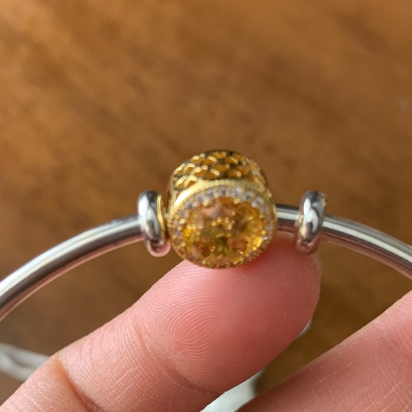 NWOT Pandora Open Bangle Charm Bracelet w/ 1 Bling Charms & 2 Pandora Stoppers - Picture 7 of 15